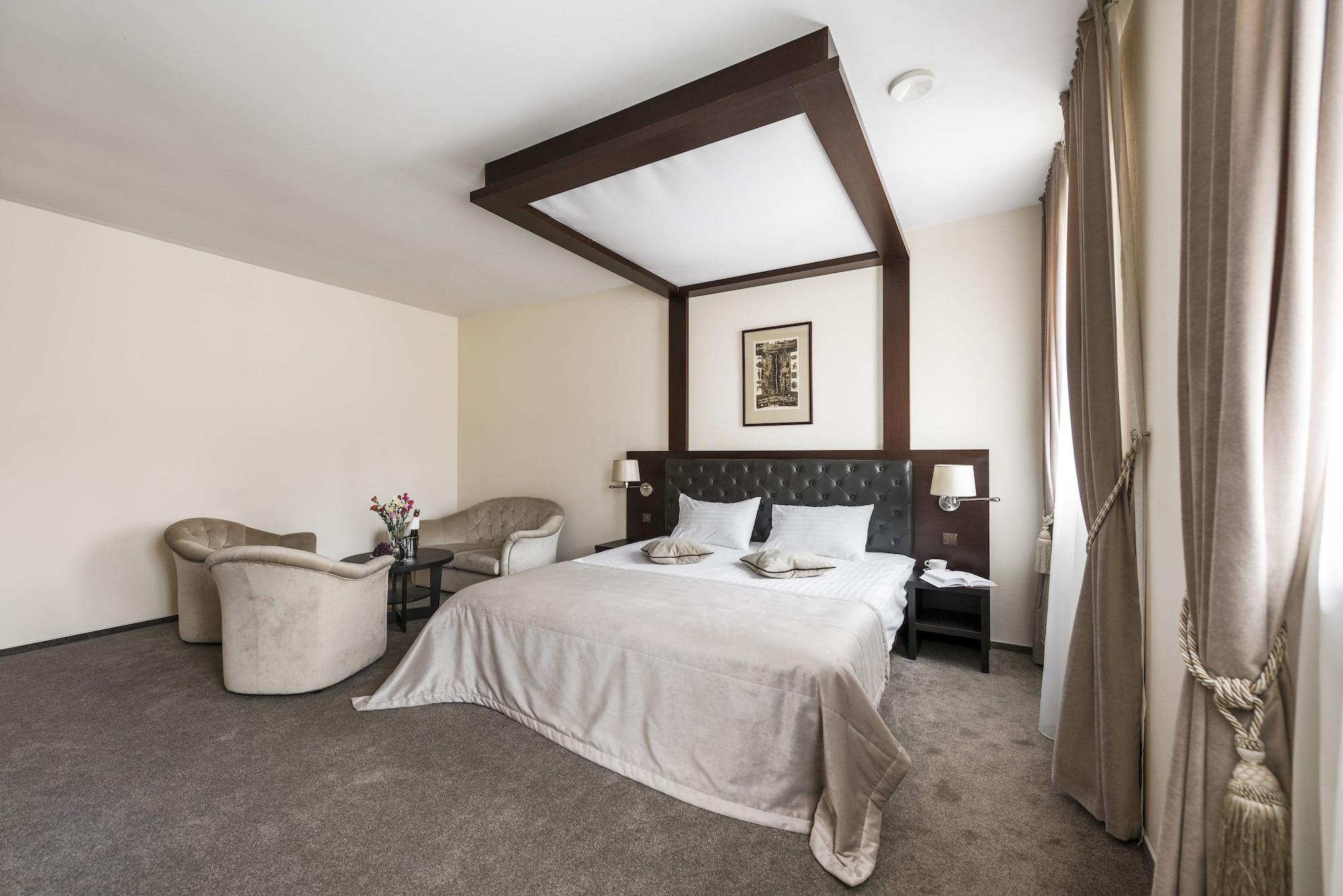 Amberton Cozy Hotel Kaunas Eksteriør billede