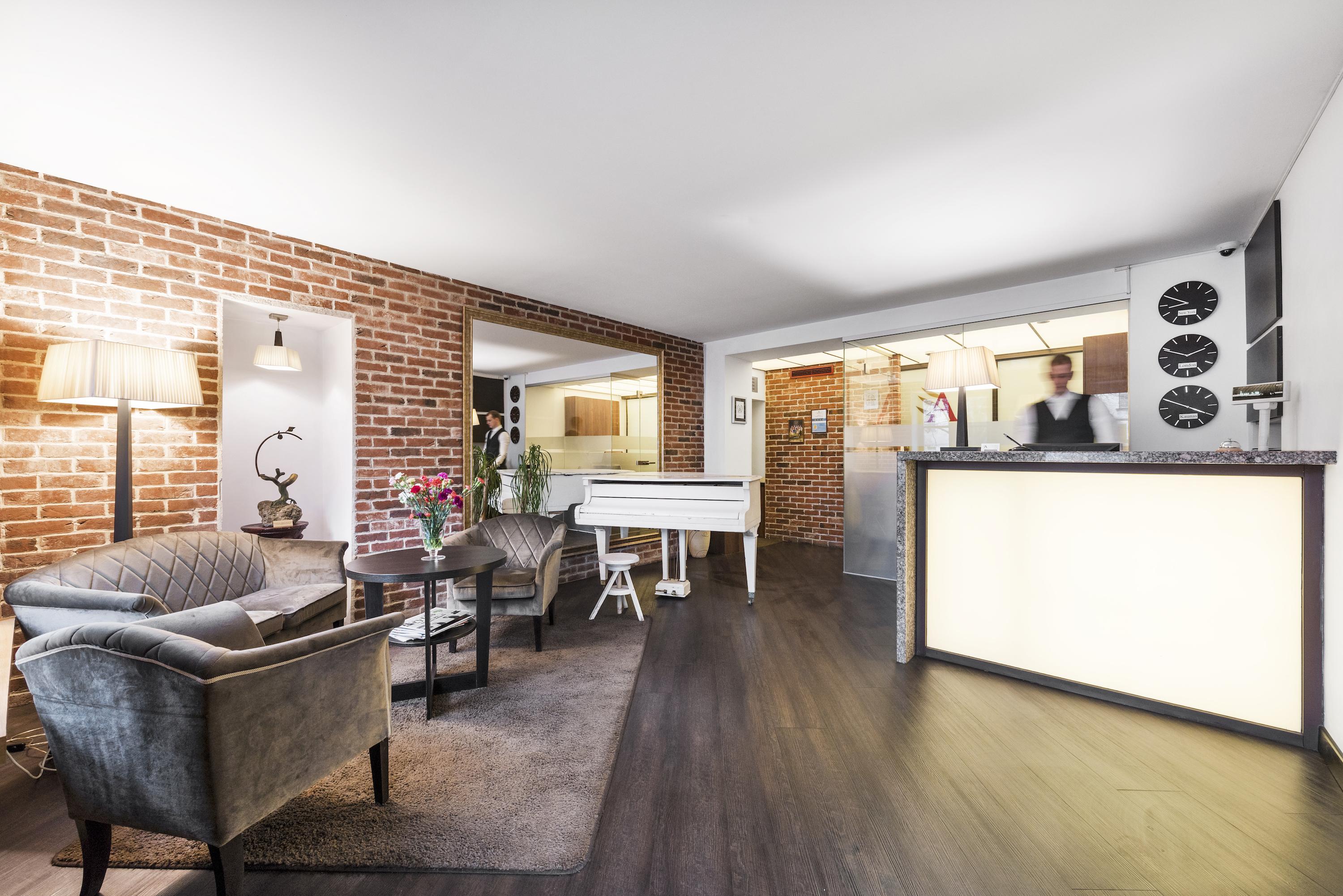 Amberton Cozy Hotel Kaunas Eksteriør billede